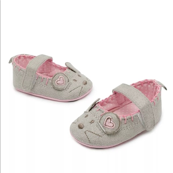Adorable Baby Mouse Crib Shoes - Picture 1 of 3